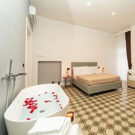 La Piazza Suite Napoli Ngoại thất bức ảnh