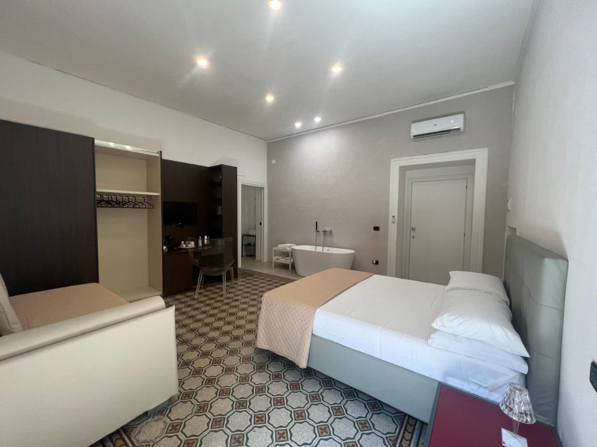 La Piazza Suite Napoli Ngoại thất bức ảnh