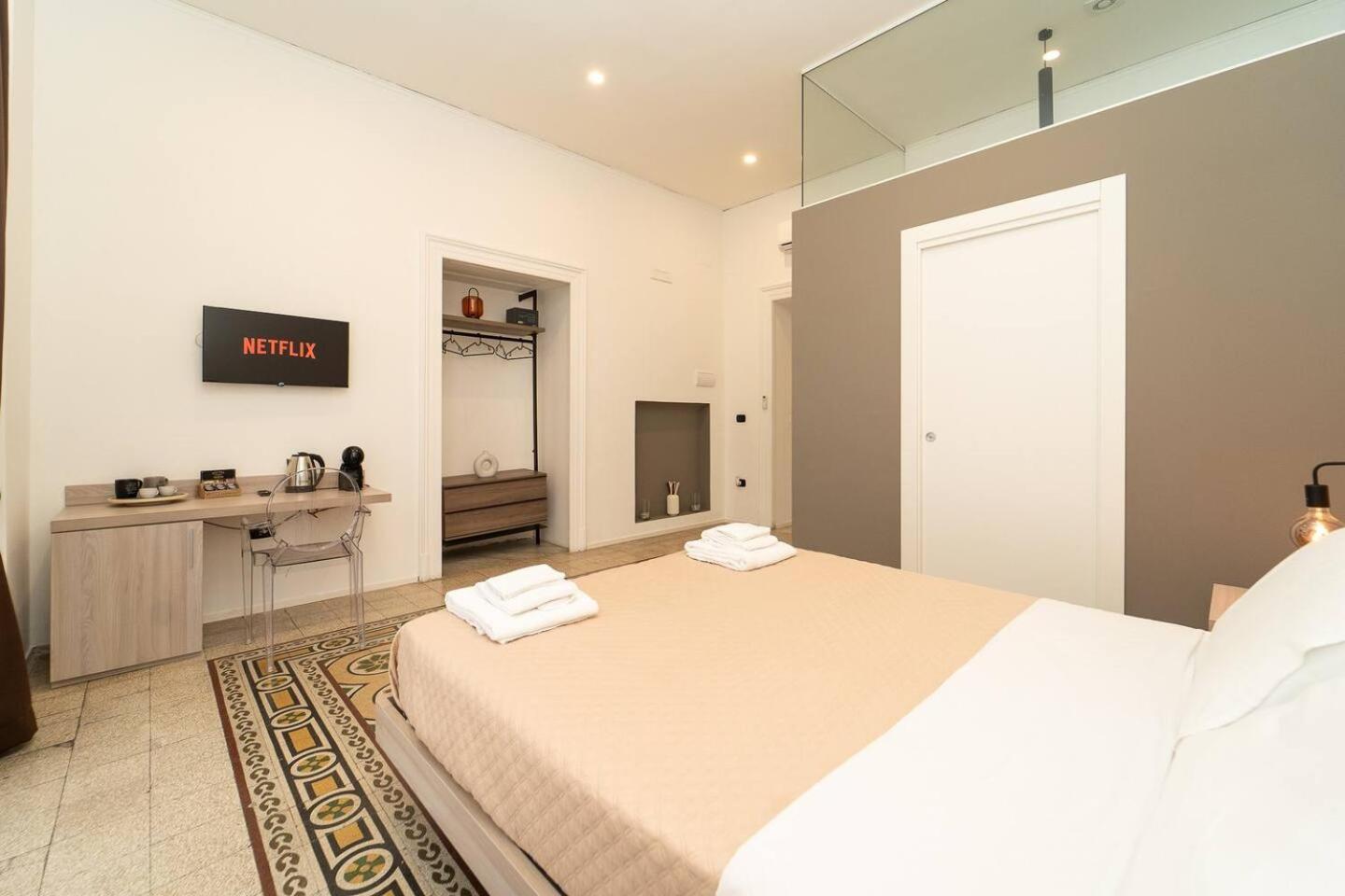 La Piazza Suite Napoli Ngoại thất bức ảnh