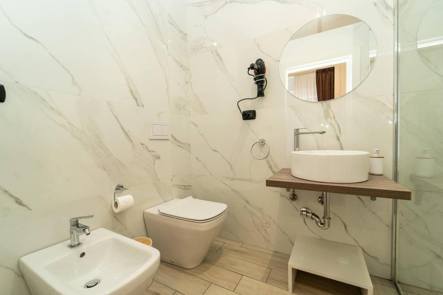 La Piazza Suite Napoli Ngoại thất bức ảnh